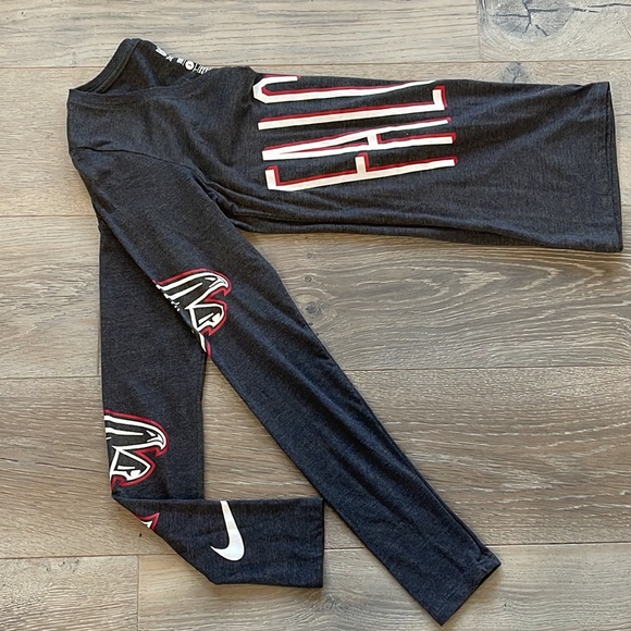 Nike NFL Atlanta Falcons T- Small - Picture 6 of 6